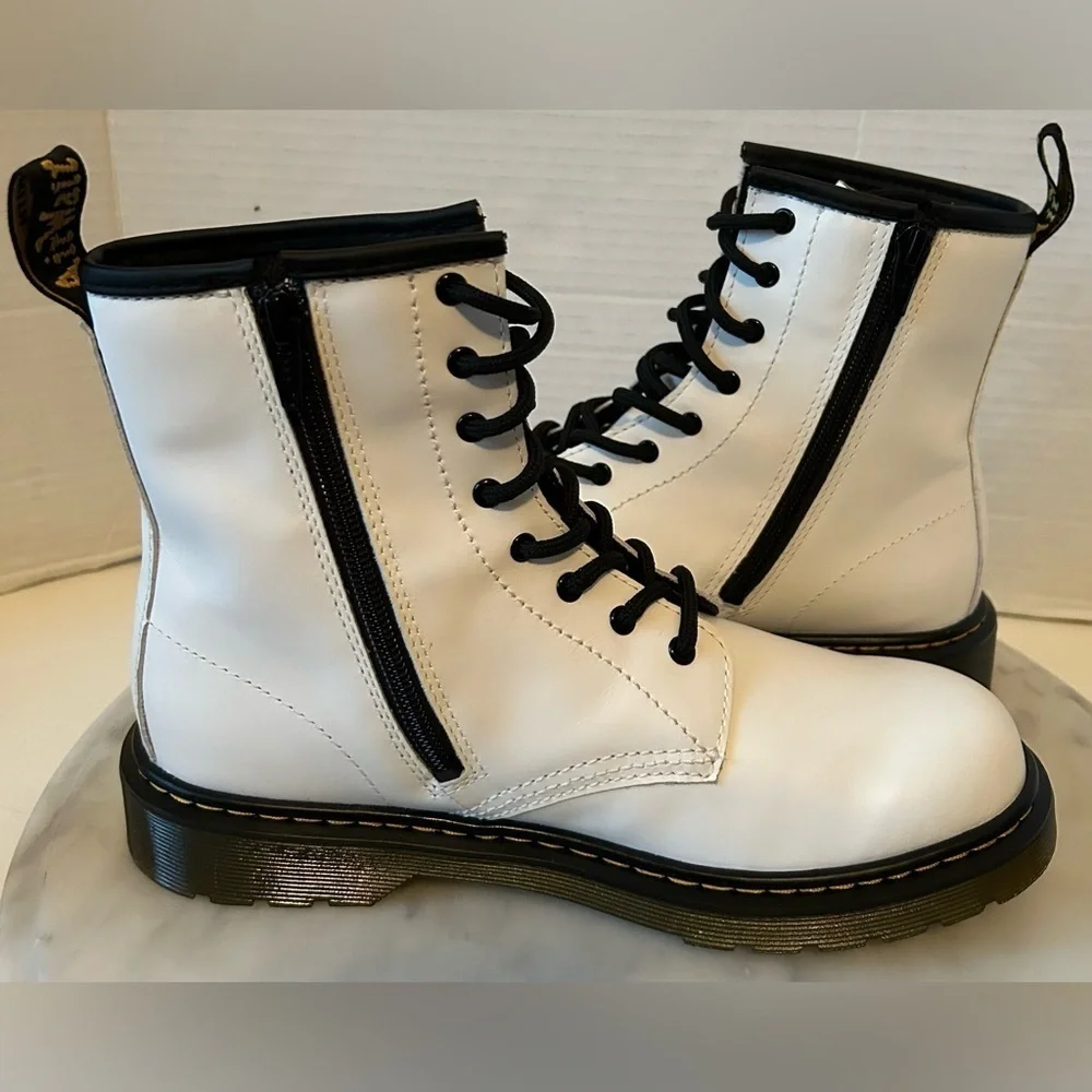 Dr. Martens nwot dr